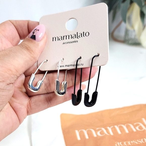 NEW‼️Marmalato Pin Earrings Set Of 2 - Picture 1 of 4